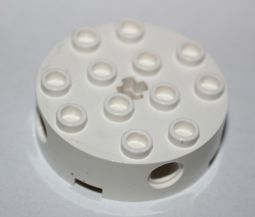 Lego white round brick ref - round,